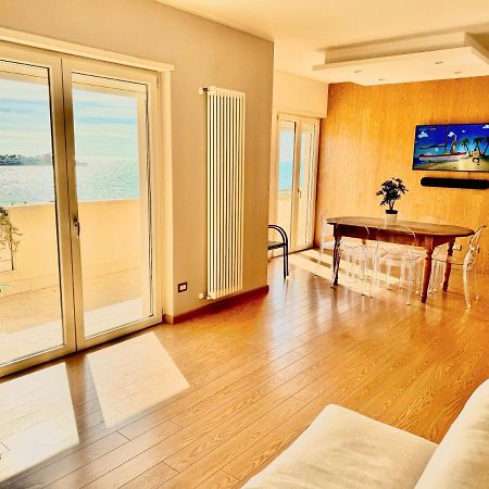 Seaside Suite Чивитавекия Екстериор снимка