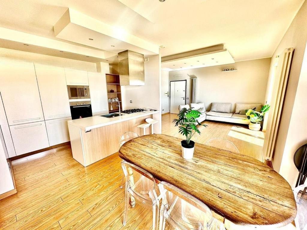 Seaside Suite Чивитавекия Екстериор снимка