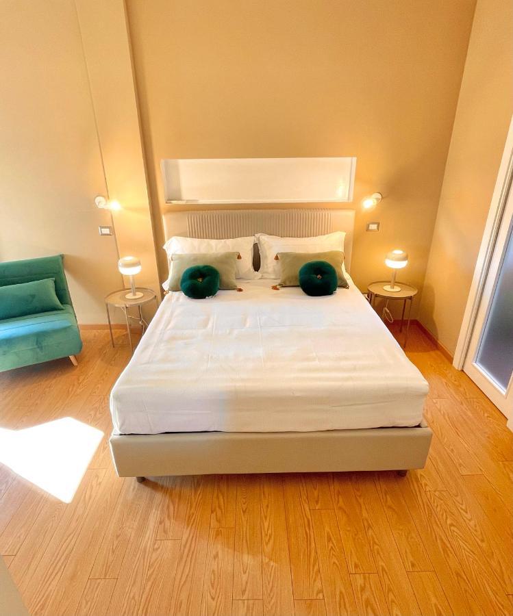 Seaside Suite Чивитавекия Екстериор снимка